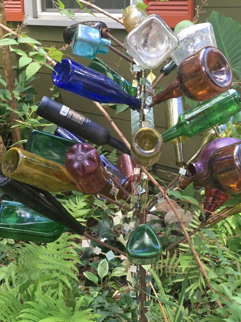 Fondren, MS, bottle tree