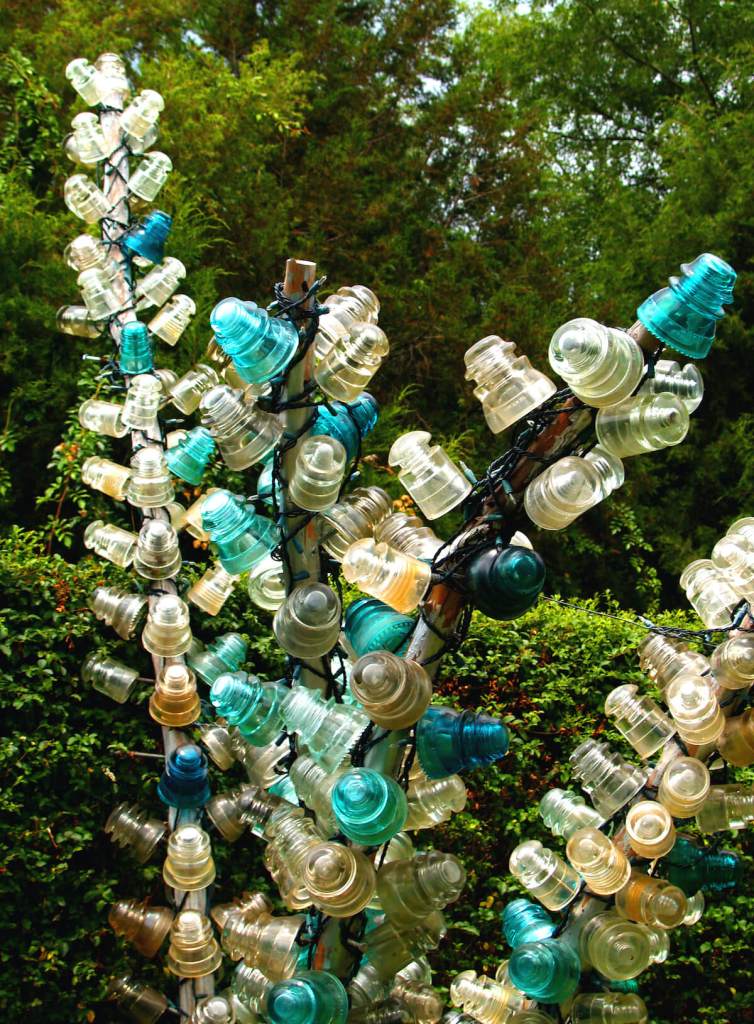 Glass insulator tree, Darlington SC