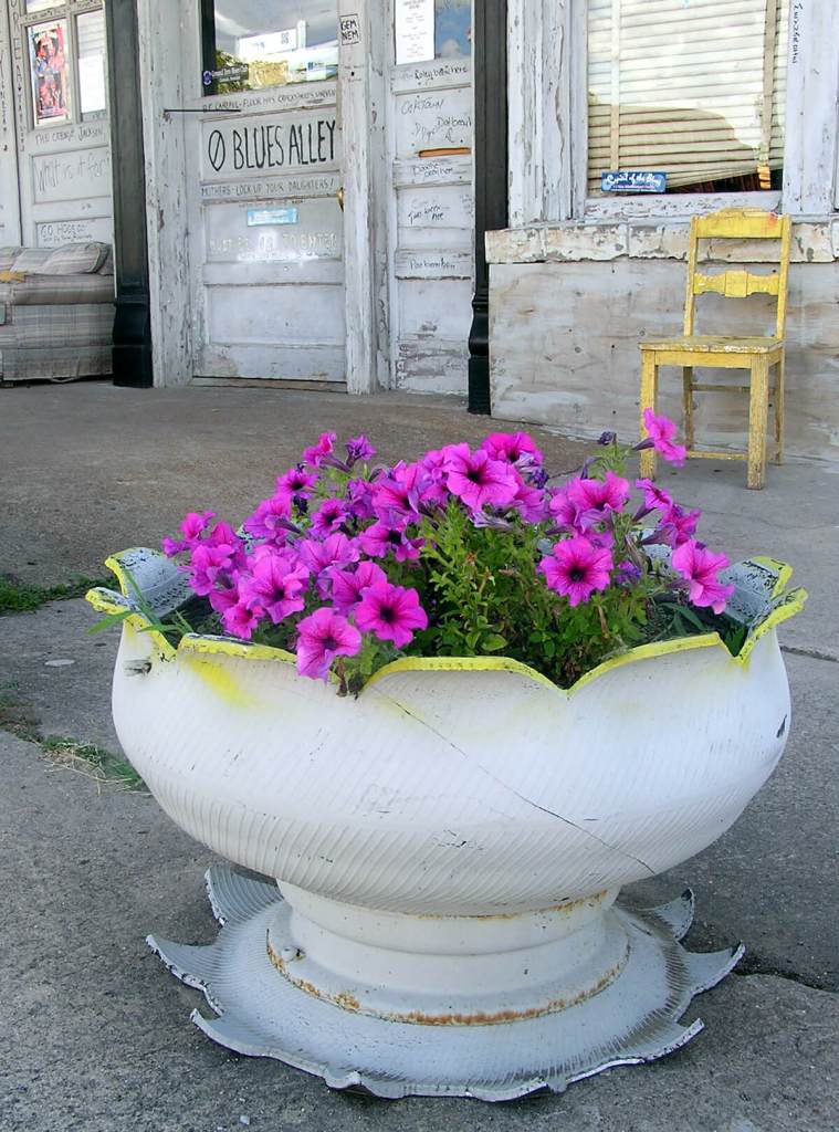 Ground Zero planter, Clarksdale (made by Felder for a beer)